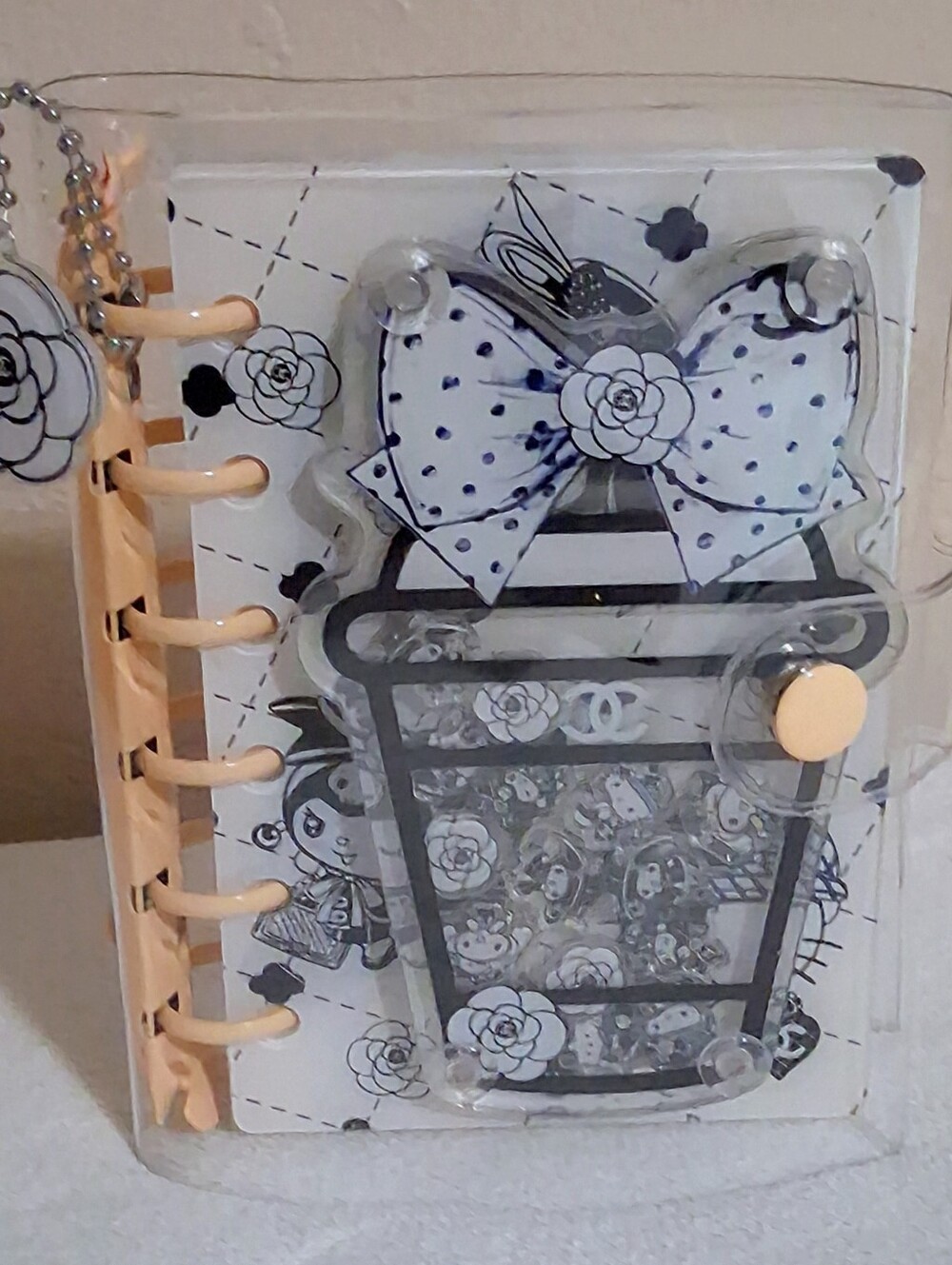 HK Family Shaker Binder A7